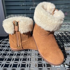 Toddler girl Ugg Boots size 9
